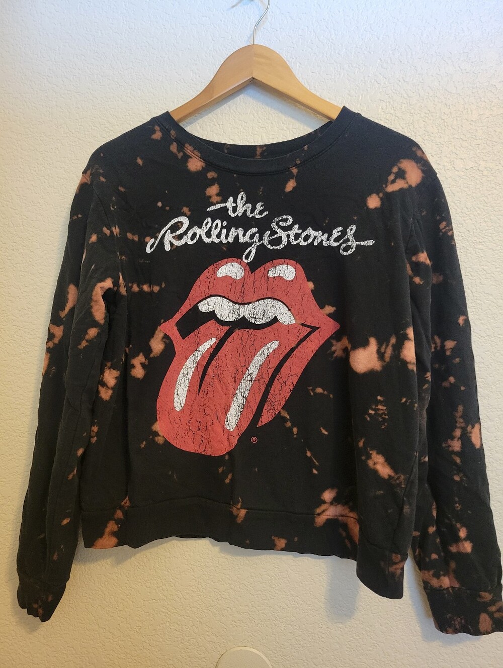 Bravado Black Sweatshirt with Brown Bleach Pattern The Rolling Stones Tie Dye L